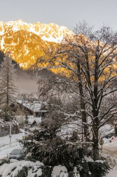 istock Snowy Chamonix de Mont Blanc on a Christmas Day 1058366504