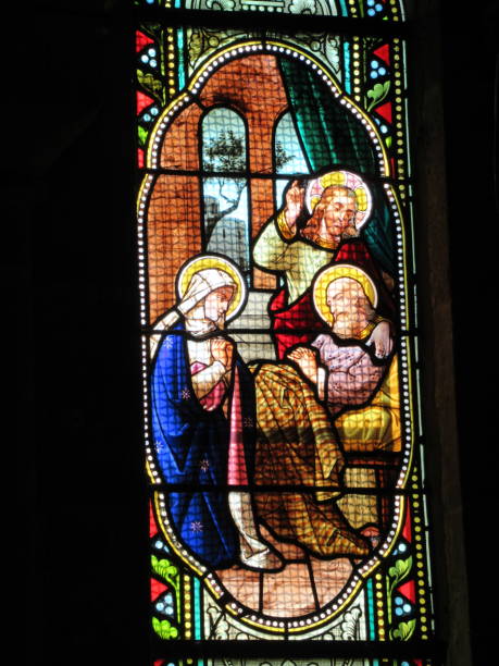 istock Holy Family 1058382436