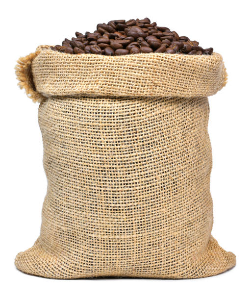 обжаренные кофейные зерна в мешковинах - coffee bean cafe burlap sack burlap стоковые фото и изображения