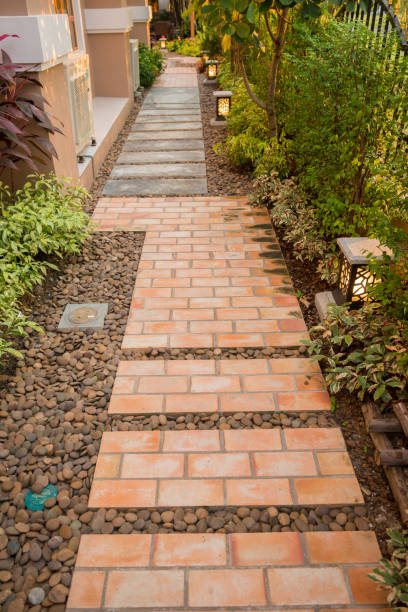 istock design and decorative garden, walk way 1058421840