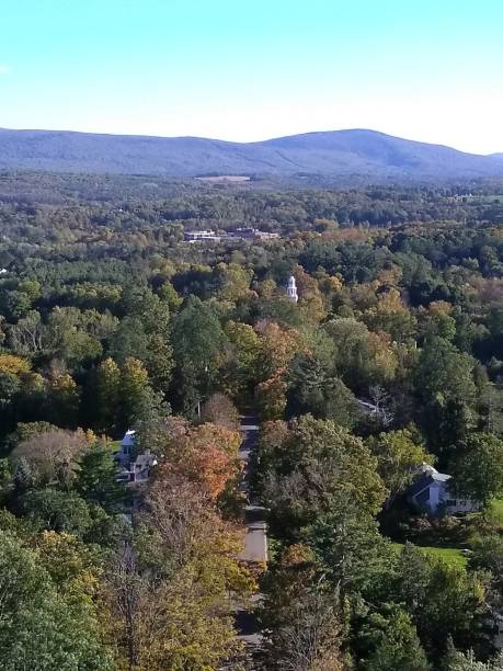istock West New York Foliage and Mountains 1058422550