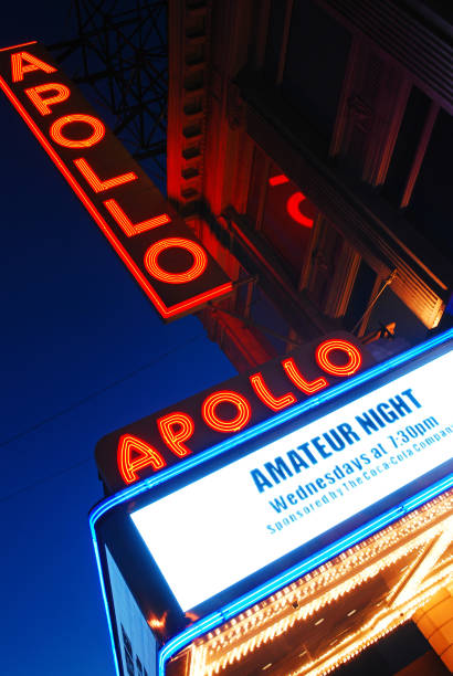 notte amatoriale, apollo theatre, harlem - centro di arti sceniche foto e immagini stock