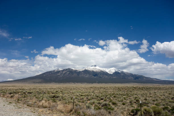 istock Colorado Springs Mountain 1058491280
