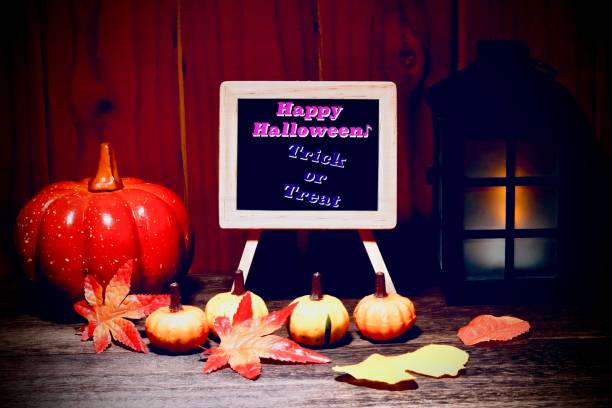 istock Happy Halloween / Trick or Treat 1058568676