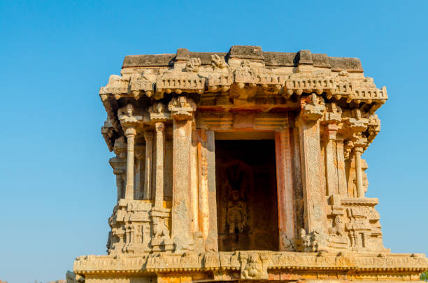 istock Stone Chariot at Vittala Temple, Hampi 1058633340