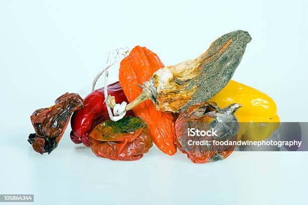 Verfault Gemüse Stockfoto und mehr Bilder von Farbbild - Farbbild, Fotografie, Freisteller – Neutraler Hintergrund