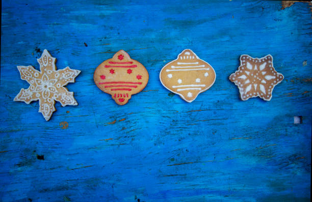 gingerbread and Christmas decorations.