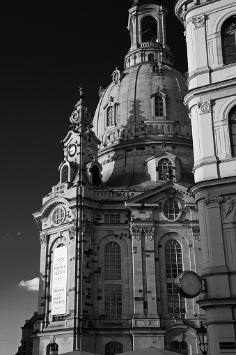 Black-and-white photograph of Dresden's Frauenkirche