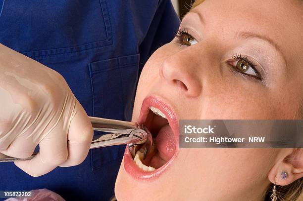 Dentysta - zdjęcia stockowe i więcej obrazów Choroba - Choroba, Dentysta, Dorosły