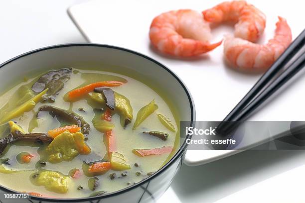 Zuppa Asiatica - Fotografie stock e altre immagini di Bacchette cinesi - Bacchette cinesi, Bambù - Graminacee, Carota