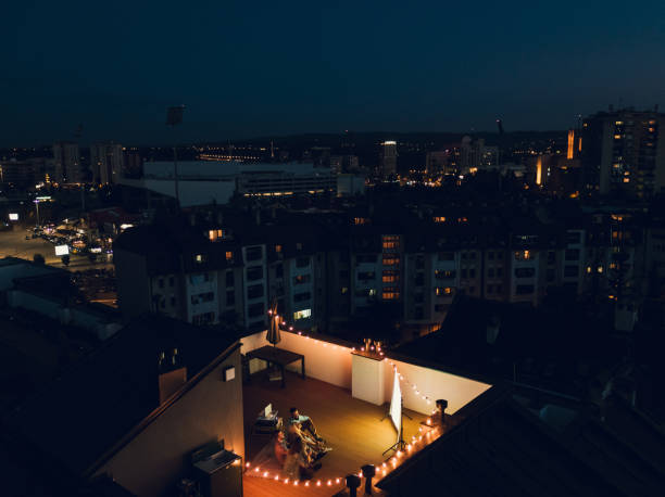 istock Movie night outdoors 1058841120