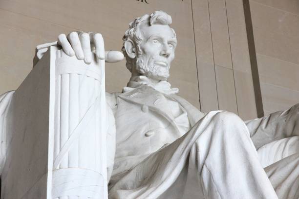 monumento a abraham lincoln - abraham lincoln washington dc statue president fotografías e imágenes de stock