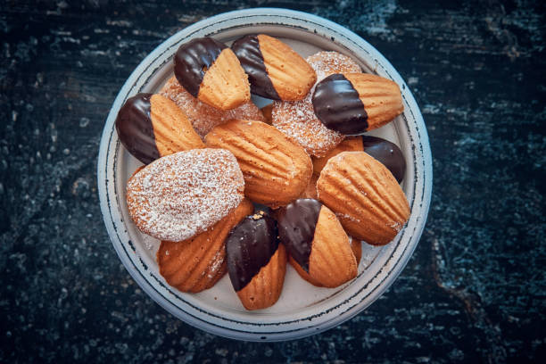 istock Delicious Madeleine Cakes 1058895856