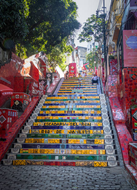 escadaria selaron schritte - rio de janeiro, brasilien - rio de janeiro brazil steps staircase stock-fotos und bilder