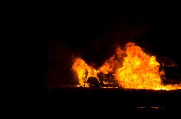istock thieves burn a job car after robbery 1058984762