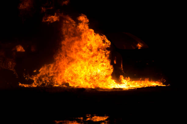 istock thieves burn a job car after robbery 1058984774