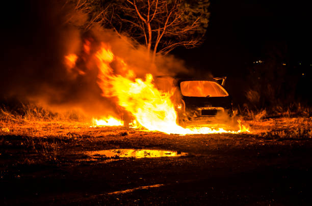istock thieves burn a job car after robbery 1058984806