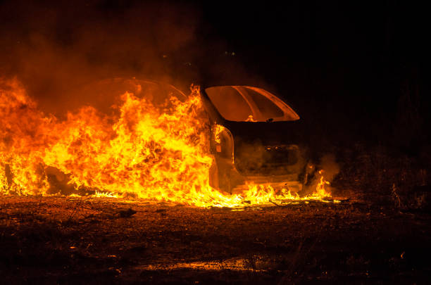 istock thieves burn a job car after robbery 1058984812