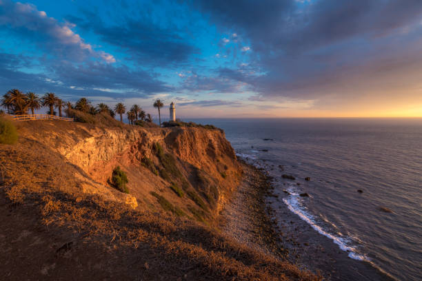 Beautiful Point Vicente Lighthouse at Sunset Beautiful coastal view of Point Vicente Lighthouse atop the steep cliffs of Rancho Palos Verdes, California at sunset rancho palos verdes stock pictures, royalty-free photos & images