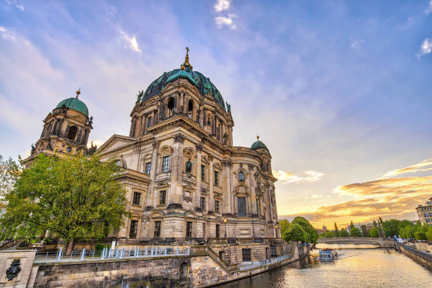 istock Berlin Germany, sunset city skyline at Berlin Cathedral (Berliner Dom) and Spree River 1059057610