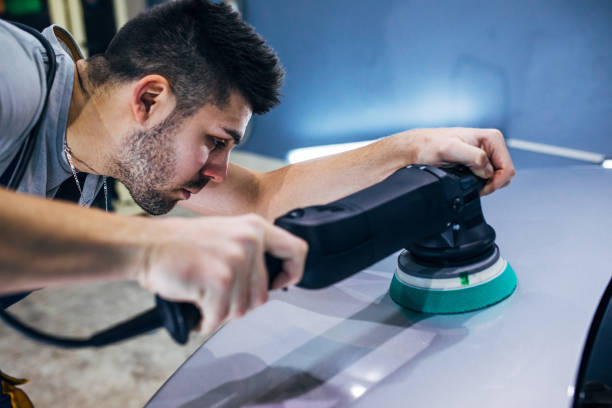 istock Polishing his car 1059083102