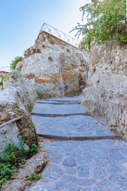 istock Path with stairs in Civita di Bagnoregio, Italy 1059088994