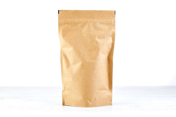 空クラフト紙のコーヒー パッケージ - coffee package ストックフォトと画像