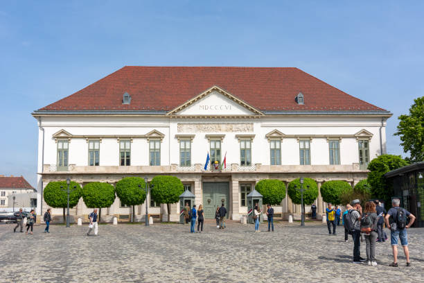 residência do presidente da hungria em budapeste - sandor palace - fotografias e filmes do acervo