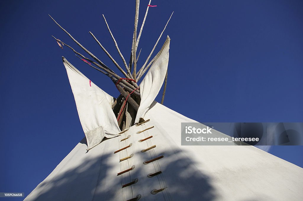 Teepee - Foto stock royalty-free di Ambientazione esterna