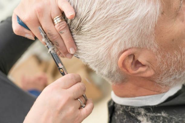 26,574 Old Man Haircut Stock Photos, Pictures & Royalty-Free Images -  iStock | Barber