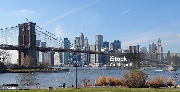 Ponte Di Brooklyn E New York - Fotografie stock e altre immagini di Acqua - Acqua, Ambientazione esterna, America del Nord