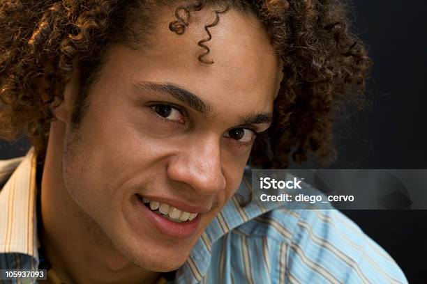 Foto de Estudante e mais fotos de stock de Adulto - Adulto, Afro-americano, Bonito - pessoa