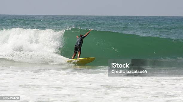 Foto de De Surfe e mais fotos de stock de 20 Anos - 20 Anos, 25-30 Anos, Adulto