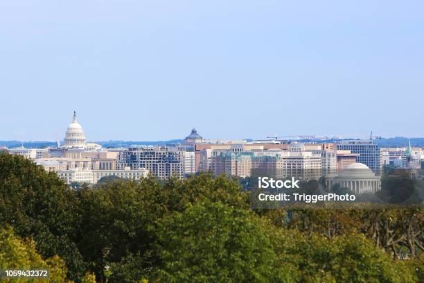 Photo libre de droit de Capitol De La Skyline De Dc De Washington Aux Étatsunis banque d'images et plus d'images libres de droit de Washington DC