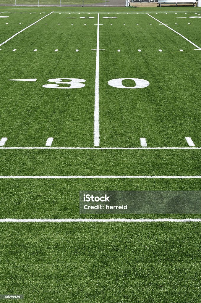 Linea delle 30 iarde sul campo di Football americano - Foto stock royalty-free di Linea