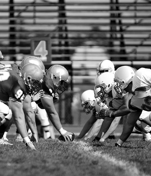 istock NCAA Football Line 105945863
