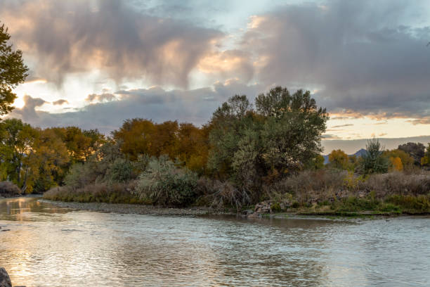 istock 20-25-18 - Pathfinder Park, Florence - Sunset02 1059499336
