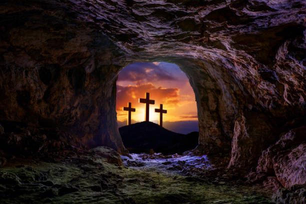 istock Jesus resurrection sepulcher grave cross 1059510726