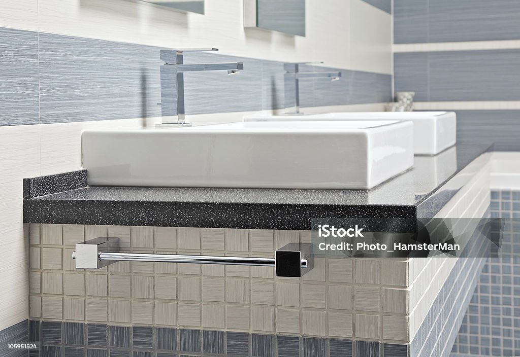 Moderne Waschung stand mit Mosaik - Lizenzfrei Architektur Stock-Foto