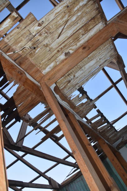 istock Looking up on the bedding of an old roof 1059535062