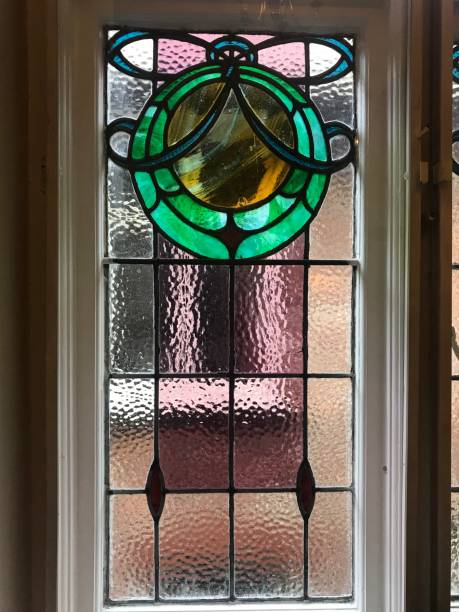 Arts and crafts 1910s windows