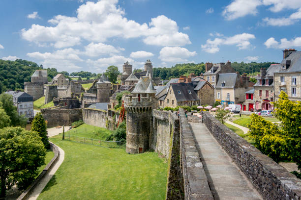 Fougeres City Wall City wall in the Medieval town of Fougeres, Brittany, France ille et vilaine stock pictures, royalty-free photos & images