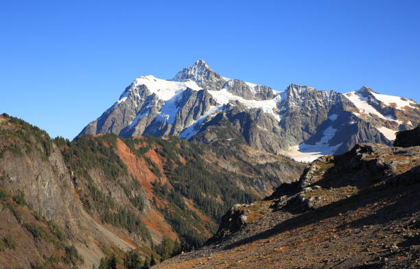 istock Mt Shuksan in Washington-USA 1059749584
