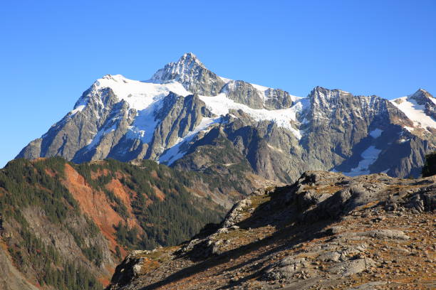 Mt Shuksan in Washington-USA Mt. Shuksan
Washington State, USA cascade range north cascades national park mt baker mt shuksan stock pictures, royalty-free photos & images