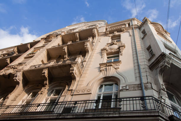 istock Old historic building - Apartment building - Interesting architecture in Budapest, Hungary 1059761128