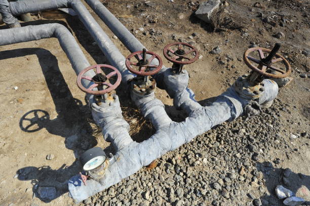 istock The pipe and valve oil fields 1059836008