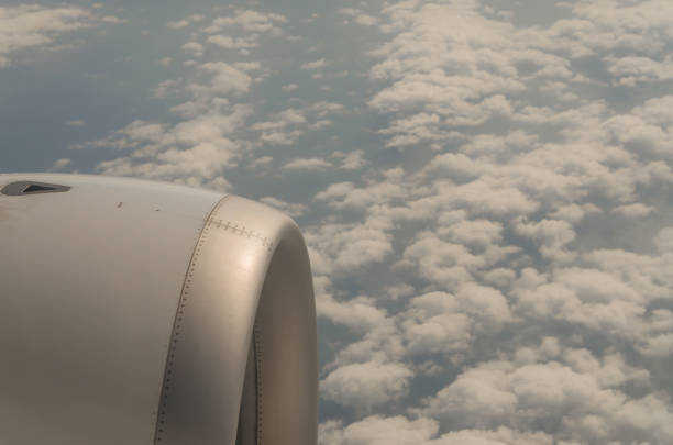 View from passenger 's window of Air flight during clearly weather and blue sky day.
