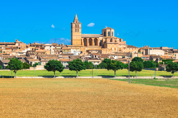 istock Old mediterranean village Sineu on Majorca, Spain 1059949402