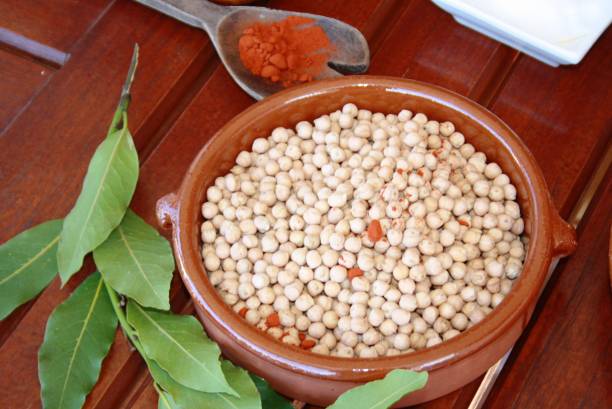 istock BOWL OF RAW CHICKPEAS, SPICES AND LAUREL 1060156392