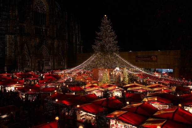 istock Cologne cathedral christmas market 1060220514